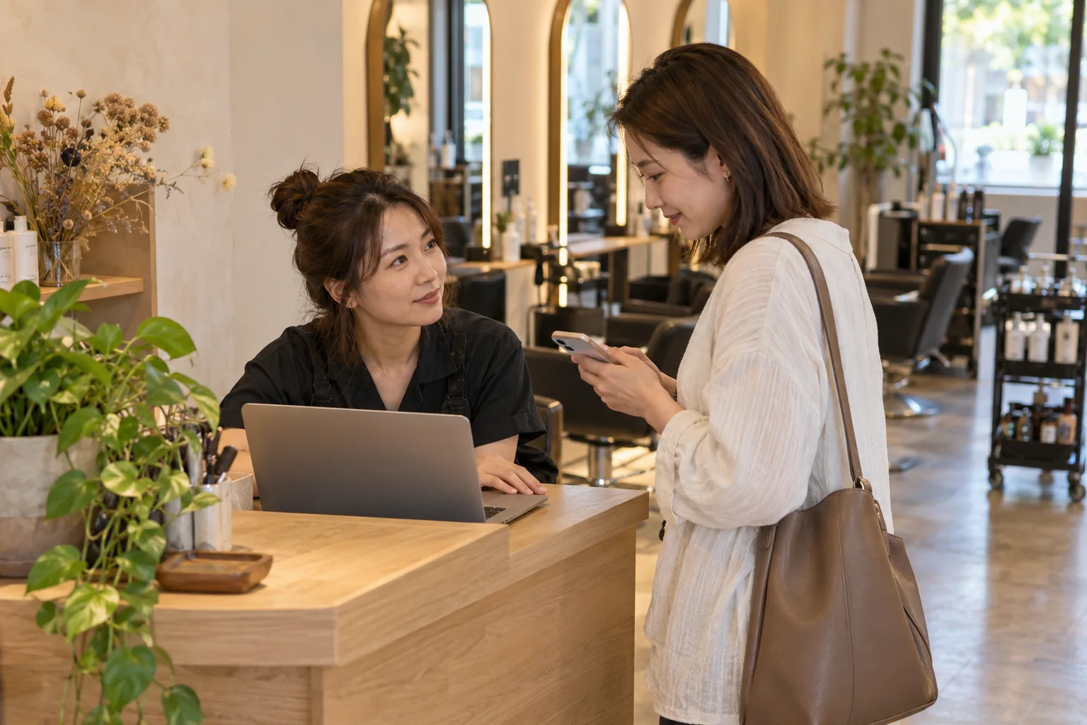 店主與顧客在櫃台討論下一次預約,AI 生成情境示意